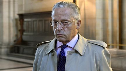 Le&nbsp;Franco-Américain Guy Wildenstein à son arrivée au tribunal correctionnel de Paris, le 22 septembre 2016.&nbsp; (ERIC FEFERBERG / AFP)