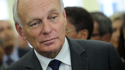 Le Premier ministre, Jean-Marc Ayrault, visite un coll&egrave;ge le 30 ao&ucirc;t 2012 &agrave; Bondy (Seine-Saint-Denis). (WITT / SIPA)