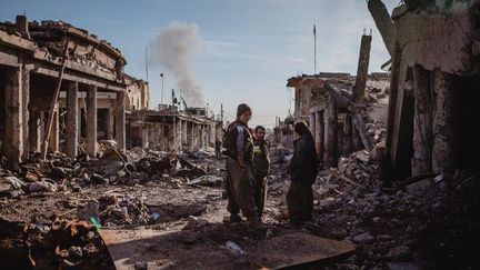 Le 14 décembre 2015, les Peshmergas (kurdes) reprenaient la ville aux mains de Daech. Un champ de ruines truffé de tunnel. (Andrea DiCenzo / NurPhoto)