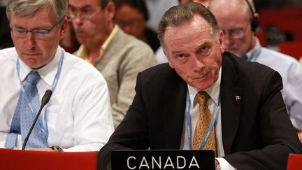 Le ministre canadien de l'Environnement Peter Kent &agrave; Durban pour la conf&eacute;rence internationale sur le climat (Afrique du Sud), le 10 d&eacute;cembre 2011. (RAJESH JANTILAL / AFP)