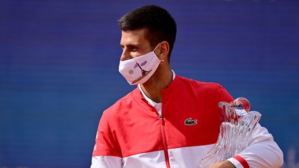 Le tennsiman serbe Novak Djokovic chez lui à Belgrade, le 29 mai 2021. (ANDREJ ISAKOVIC / AFP)