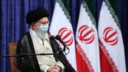 L'ayatollah Ali Khamenei s'exprimant devant les athlètes olympiques et paralympiques iraniens.&nbsp; (- / KHAMENEI.IR)