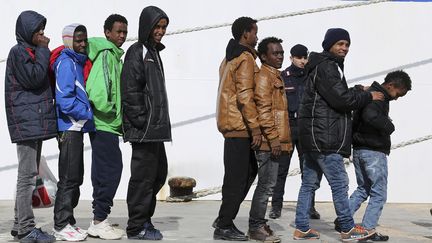 Migrants : L'Europe renforce les moyens pour les secours en mer