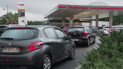 Carburants : 21% des stations-service en pénurie avant la baisse des aides (France 2)