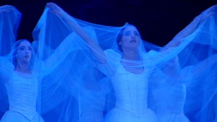 "Giselle" dans le 2ème acte
 (France 3 / Culturebox)