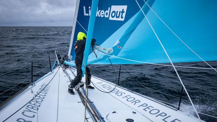 Thomas Ruyant sur Linkedout, en compétition dans le Vendée Globe. (Pierre Bouras TR Racing)