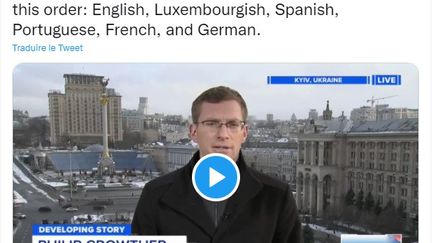 Le journaliste Philip Crowther en duplex télé depuis Kiev (Ukraine), le 22 février 2022 (CAPTURE D'ECRAN TWITTER)