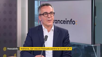 Franck Grimaud, directeur général du laboratoire Valneva, était l'invité de franceinfo jeudi 17 mars 2022. (CAPTURE ECRAN / FRANCEINFO)