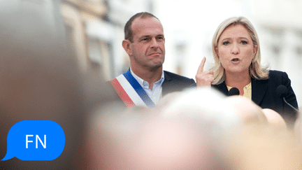 (Steeve Briois et Marine Le Pen © CHAMUSSY/SIPA)