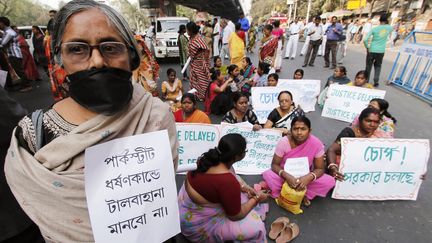 Des femmes protestent contre le viol, le 5 f&eacute;vrier 2013 &agrave; Calcutta (Inde).&nbsp; (JAYANTA SHAW / EI SAMAY / AFP)