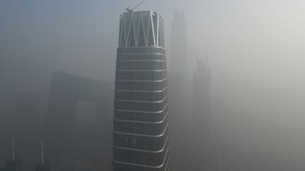 Le quartier d'affaires de Pékin (Chine), le 1er janvier 2017. (GREG BAKER / AFP)