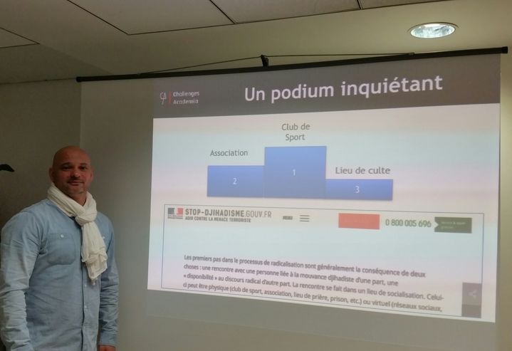 Médéric Chapitaux, ancien directeur technique national de la Fédération française de kick boxing. Il sillonne la France pour donner des conférences sur la radicalisation dans le sport. (CECILIA ARBONA / RADIOFRANCE)