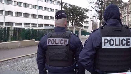 Rixe à Paris : un adolescent poignardé à mort devant le lycée Rodin