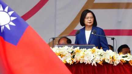 La présidente taïwanaise, Tsai Ing-wen, lors d'un discours à Taipei, le 10 octobre 2021. (CENG SHOU YI / NURPHOTO / AFP)