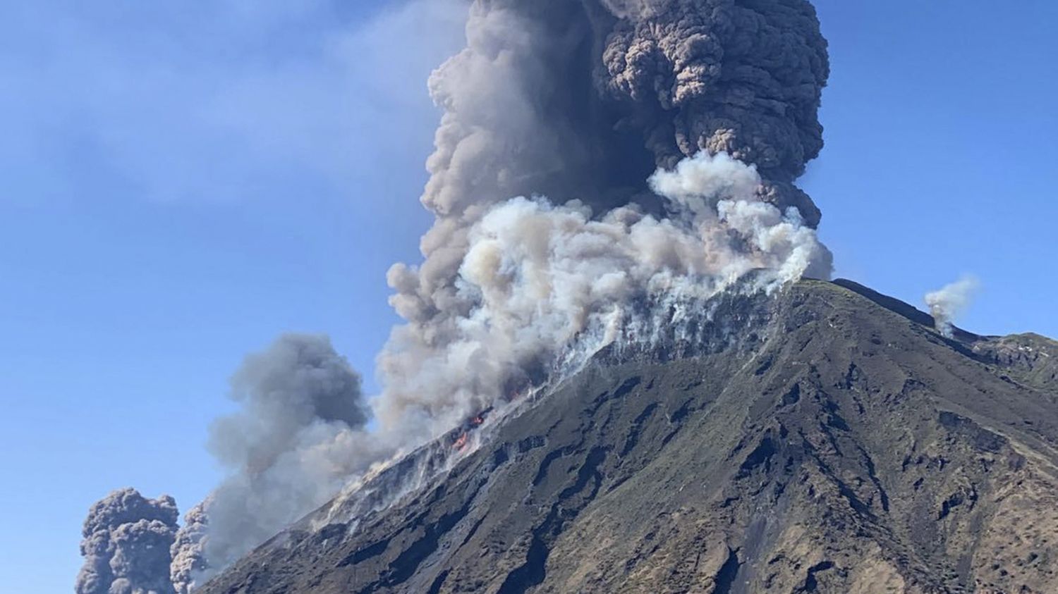 Italie pourquoi la dernière éruption du volcan Stromboli sort de l