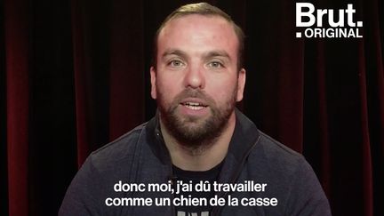 Au basket, Sami Ameziane a connu les États-Unis, mais aussi les blessures et les échecs. Aujourd'hui plus connu sous le nom du Comte de Bouderbala, il raconte dans le livre "Amazing !" comment il s'est servi de ses échecs pour avancer.