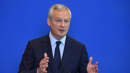 Le ministre de l'Economie, Bruno Le Maire, lors d'une conférence de presse pour présenter de nouvelles mesures d'aide aux entreprises, le 1er juin 2021 à Paris. (ERIC PIERMONT / AFP)