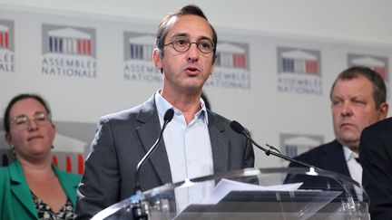 Le sénateur socialiste Rémi Féraud lors d'une conférence de presse de la Nupes à l'Assemblée nationale le 21 septembre 2022. (THOMAS SAMSON / AFP)