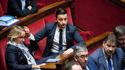 Le député Les Républicains Maxime Minot (au centre), surnommé "Monsieur PMA", sur les bancs de l'Assemblée nationale, le 24 octobre 2018. (MAXPPP)