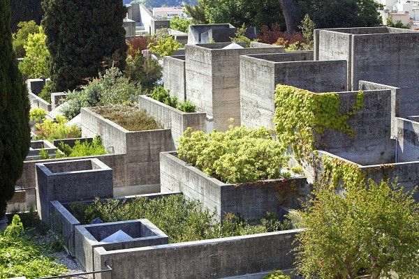 Les jardins de la Villa Arson où le végétal reprend ses droits sur le minéral
 (MOIRENC Camille / hemis.fr)