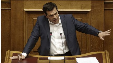 &nbsp; (Alexis Tsipras, à la tribune du Parlement grec, refuse en bloc les propsitions des créanciers d'Athènes © MAXPPP)