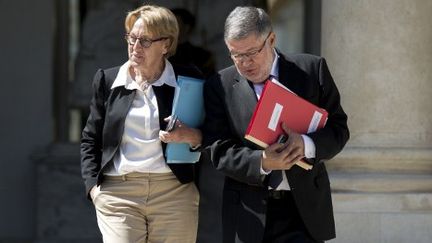 La ministre de la R&eacute;forme de l'Etat, Marylise Lebranchu, et le ministre en charge des Relations avec le Parlement, Alain Vidalies, le 30 mai 2012 &agrave; Paris. (FRED DUFOUR / AFP)