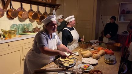 Scène du spectacle Disparitions dans les cuisines du château (France 3 Champagne-Ardenne)