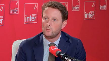 Clément Beaune, ministre délégué chargé de l'Europe, candidat Ensemble ! aux législatives à Paris, le 14 juin 2022 sur France Inter. (FRANCEINTER / RADIO FRANCE)