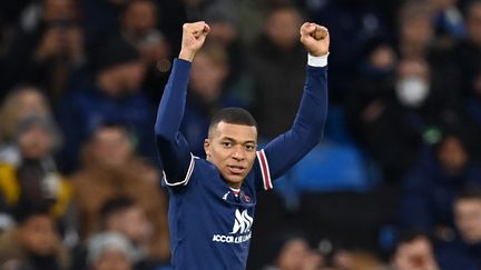 Kylian Mbappé lors d'un match de Ligue des champions face à Manchester City, le mercredi 24 novembre 2021. (PAUL ELLIS / AFP)