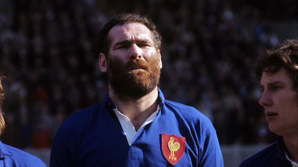 Portrait du rugbyman Alain Estève lors d'un match du tournoi des cinq nations opposant la France à l'Angleterre, le 2 mars 1974. (ROGER PICARD / INA / VIA AFP)