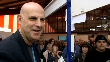 Harlan Coben à la Foire du Livre de Brive 2012
 (France 3 / Culturebox)