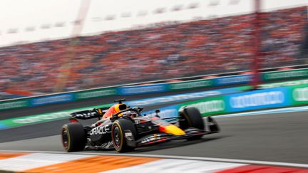 Max Verstappen (Red Bull) durant le Grand Prix des Pays-Bas, à Zandvoort, le 4 septembre 2022 (KENZO TRIBOUILLARD / AFP)