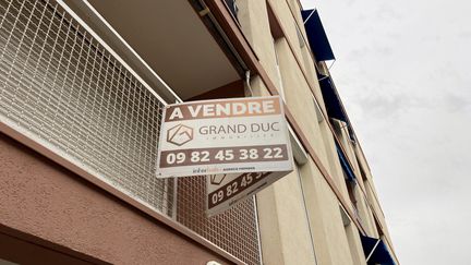 Le marché de l'immobilier connaît une légère embellie avec la baisse des taux qui se poursuit. Photo d'illustration. (VALLAURI NICOLAS / MAXPPP)