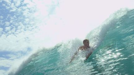 "Dirty Old Wedge", couronné Prix du Meilleur Film au Festival International du Film de Surf d'Anglet 2016.
 (Saisie écran / Tim Burnham)