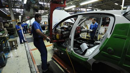 Usine d'assemblage du groupe PSA à Téhéran (Iran), le 9 décembre 2013. (SCOTT PETERSON / GETTY IMAGES EUROPE)