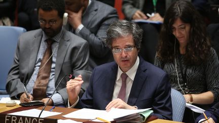 François Delattre, ambassadeur de France aux Nations unies à New-York (Etats-Unis), donne un discours lors d'une réunion du Conseil de sécurité, le 14 avril 2018, après les frappes aériennes coordonnées par la France, les Etats-Unis et le Royaume-Uni. (MOHAMMED ELSHAMY / ANADOLU AGENCY)