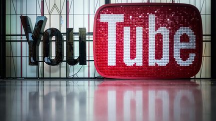 Les bureaux de Youtube, à Berlin, le 7 décembre 2017.&nbsp; (SOPHIA KEMBOWSKI / DPA / AFP)