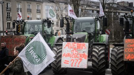 Des agriculteurs mobilisés à Nantes, le 25 janvier 2024. (LOIC VENANCE / AFP)