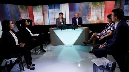 Cécile Duflot, Karima Delli, Michèle Rivasi et Yannick Jadot ont participipé au premier débat dans le cadre de la primaire d'Europe-Ecologie-Les-Verts, mardi 27 septembre. (THOMAS SAMSON / AFP)