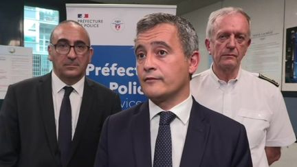 En pleine fronde des forces de l'ordre, le ministre de l'Intérieur, Gérald Darmanin, a rencontré les représentants des sept syndicats de police, jeudi 27 juillet. (FRANCEINFO)