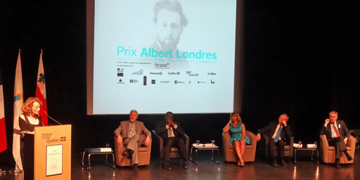 La remise du prix Albert Londres dans l'auditorium de la Grande Bibliothèque de Montréal le 10 mai 2013. A gauche, à la tribune, Annick Cojean.  (FTV - Laurent Ribadeau Dumas)