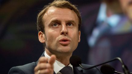 Emmanuel Macron, le ministre de l'Economie,&nbsp;au 69e Congr&egrave;s de l'Ordre des experts-comptables, le 9 octobre&nbsp;2014, &agrave; Lyon (Rh&ocirc;ne). (CITIZENSIDE / NICOLAS LIPONNE / AFP)