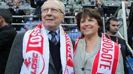 Jacques Delors et Martine Aubry lors de la victoire du LOSC en championnat. (AFP)