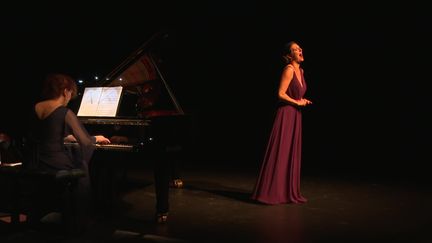 Cette année, le Festival musical de Saint-Yrieix s'ouvre à de nouveaux horizons afin de démocratiser l'opéra, loin des grandes villes. (France 3)