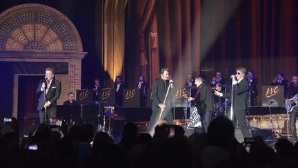 Les Vieilles Canailles ( Johnny Hallyday, Jacques Dutronc et Eddy Mitchell) en concert au Palais Omnisports de Paris-Bercy, le 6 novembre 2014. (OFG-REG)