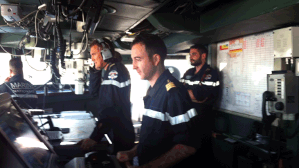 &nbsp; (Tirs de missile, surveillance sous-marine, détection de torpilles : toute la journée, les marins enchaînent les exercices entre Toulon, la Corse et le Golfe du Lion © Célia Quilleret / Radio France)