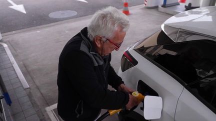 Pénurie de carburant : légère amélioration à la pompe après les réquisitions (FRANCEINFO)