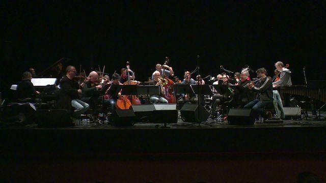 Régis Huby présente un concert mêlant du jazz et de la musique classique