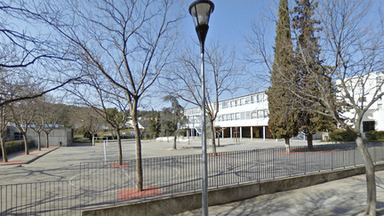 Une tentative de prise d'otages a eu lieu &agrave; l'&eacute;cole Henri-Wallon de N&icirc;mes (Gard), le 27 mai 2013. (GOOGLE STREET VIEW)