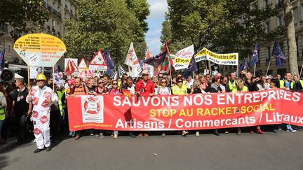 Manifestation contre le RSI (r&eacute;gime social des ind&eacute;pendants), le 21 septembre 2015 &agrave; Paris. (BENOIT ZAGDOUN / FRANCETV INFO)